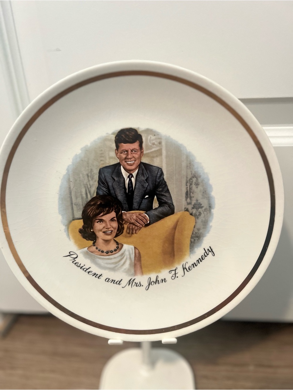 Collectible President and Mrs. John F. Kennedy Decorative Plate - White and Gold